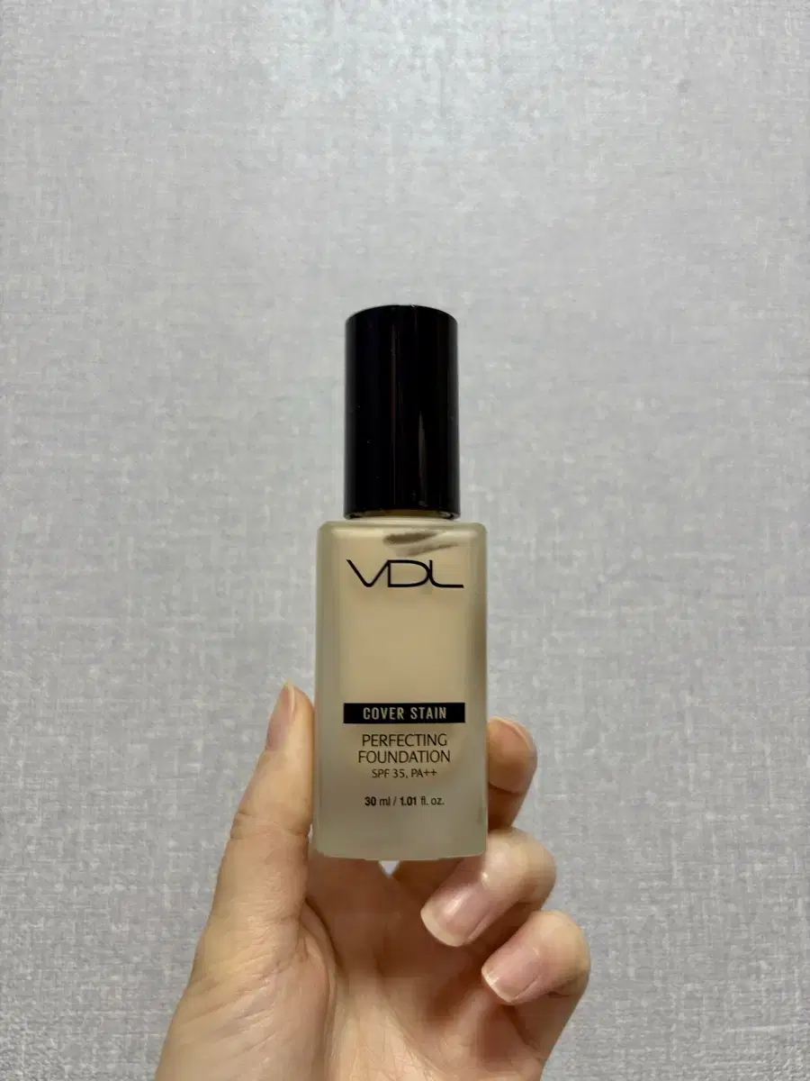 VDL 커버 스테인 퍼펙팅 파운데이션  SPF 35, PA++ 30ml